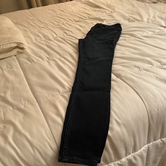 JEANS - Picture 2 of 3